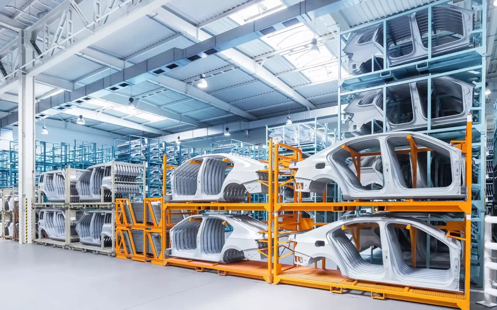 pojemniki specjalne na magazynie